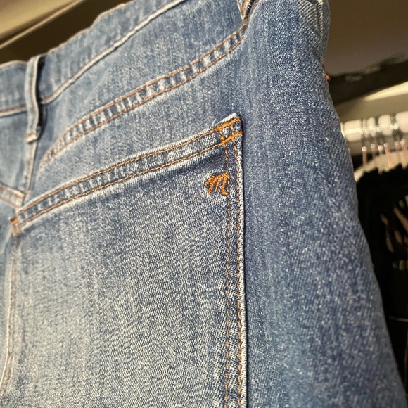 [Madewell] High Waist Mid Length Denim Shorts - Picture 5 of 12